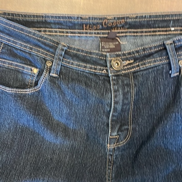 Miss Cocoa sz 13/14 slight flare leg jeans with embroidery front/back - Picture 3 of 9